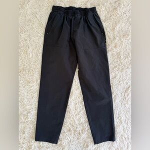 Lululemon Utilitech Women’s Black Jogger Pants Elastic Waist Tapered Leg M 27”
